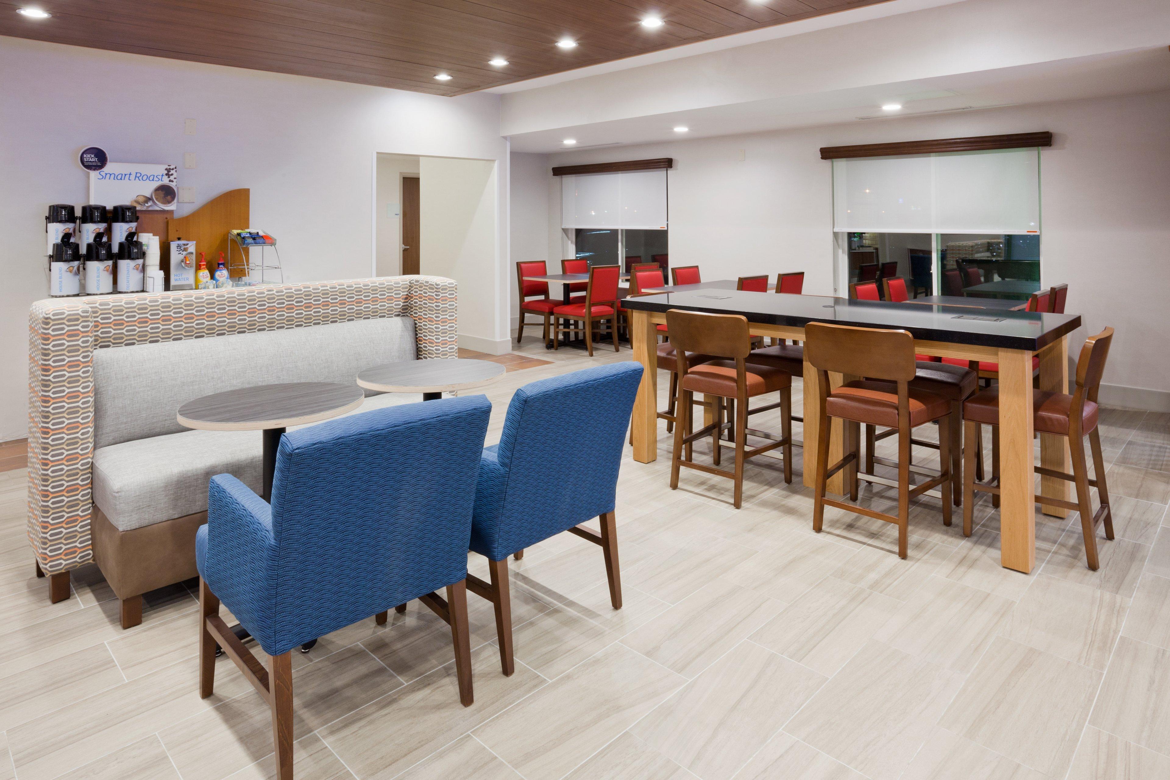 Holiday Inn Express & Suites - Dickinson By Ihg Esterno foto
