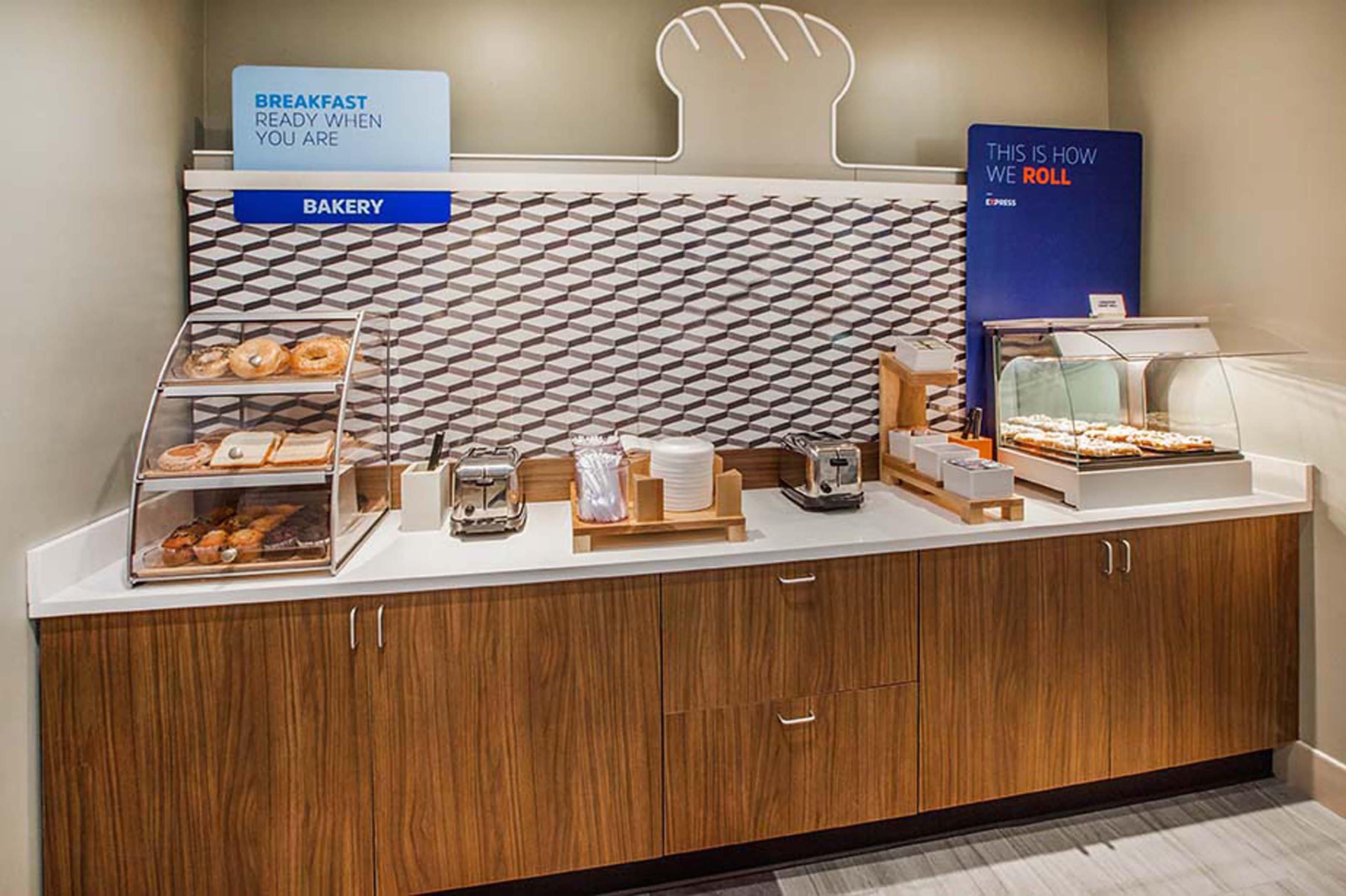 Holiday Inn Express & Suites - Dickinson By Ihg Esterno foto