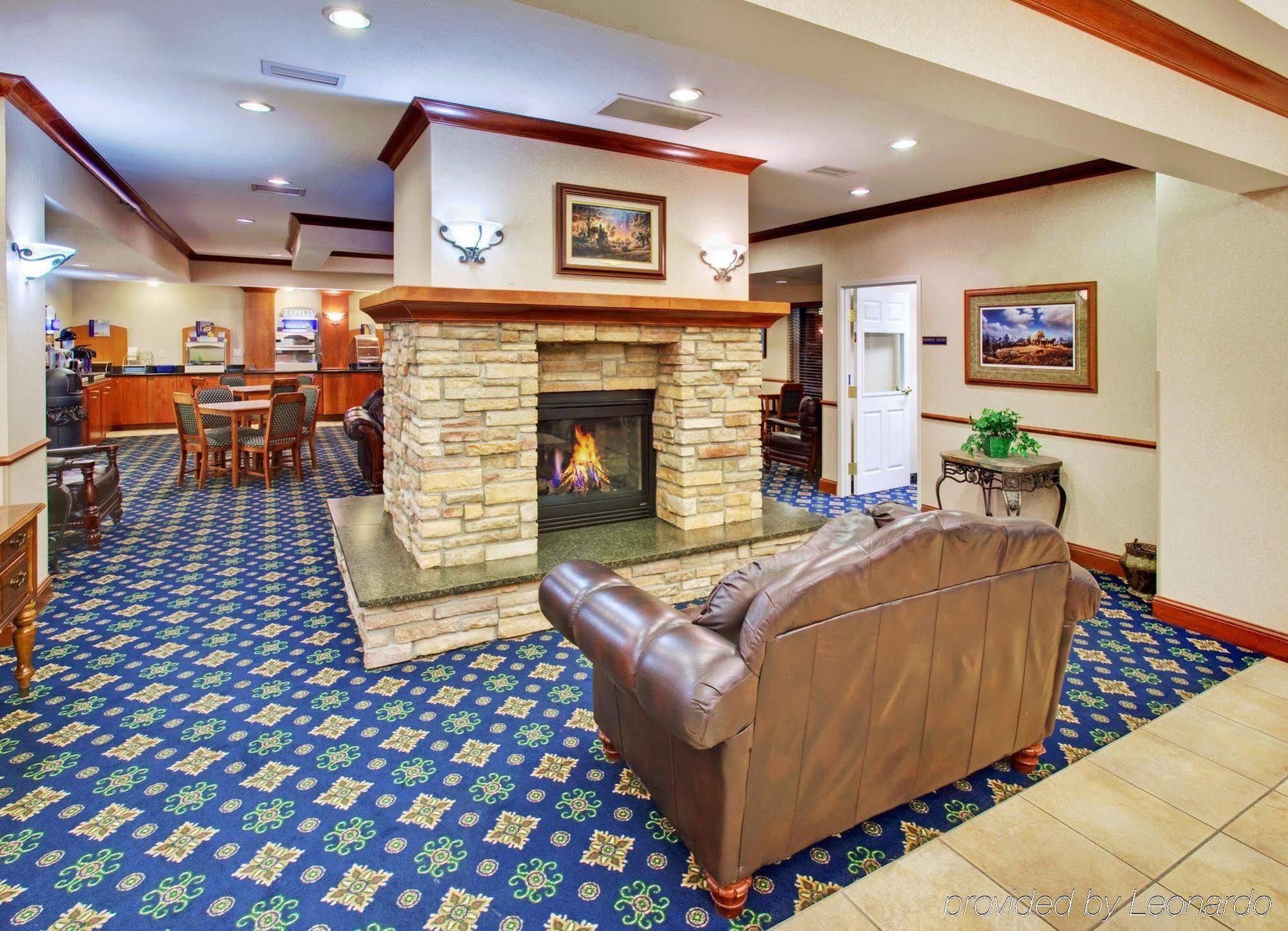 Holiday Inn Express & Suites - Dickinson By Ihg Interno foto