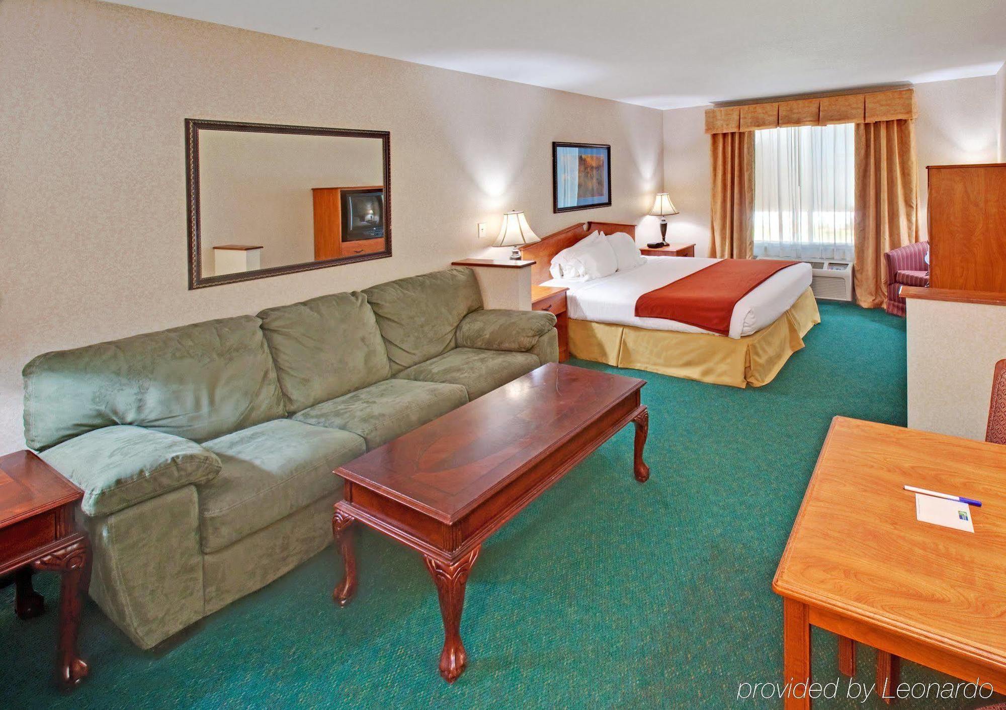 Holiday Inn Express & Suites - Dickinson By Ihg Esterno foto