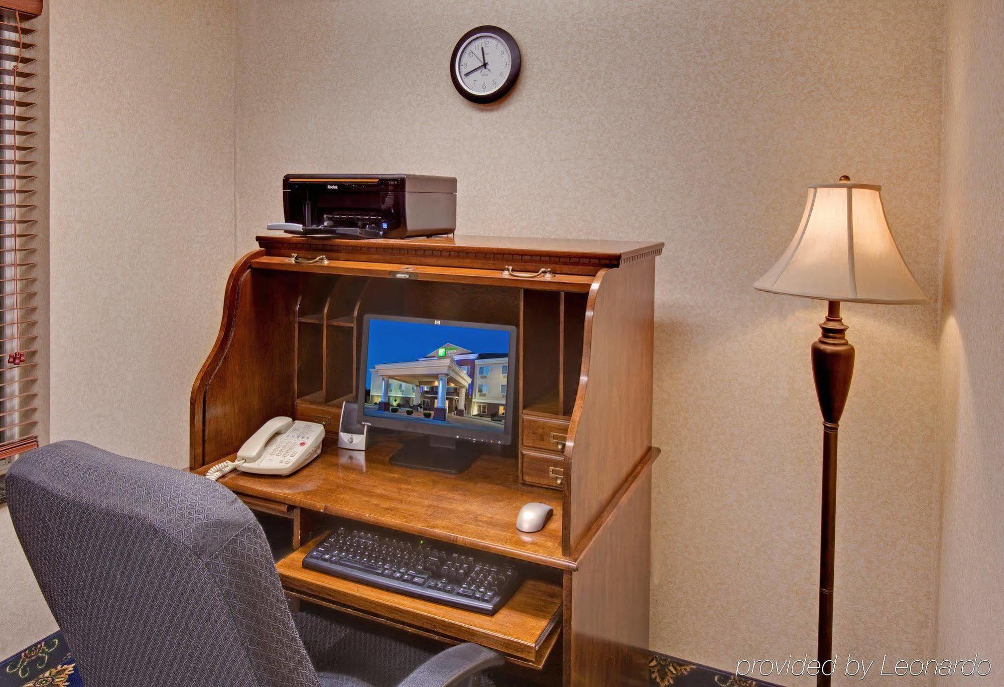 Holiday Inn Express & Suites - Dickinson By Ihg Servizi foto